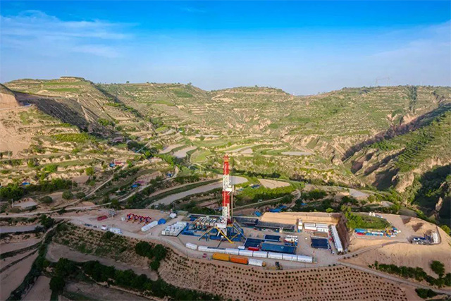The first "scenic Firewood storage" microgrid in the second oil production plant of Changqing Oilfie(图1) The first "scenic Firewood storage" microgrid in the second oil production plant of Changqing Oilfie(图1)